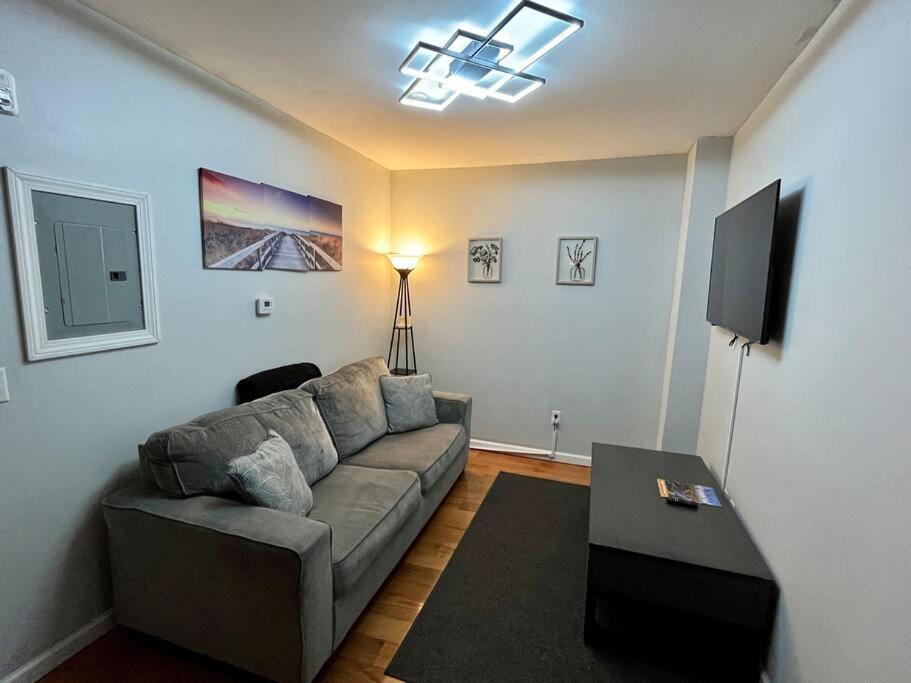 Downtown Albany 1 Bed + Workstation @ Maiden Lane Apartment Exterior photo