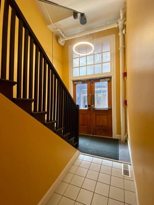 Downtown Albany 1 Bed + Workstation @ Maiden Lane Apartment Exterior photo